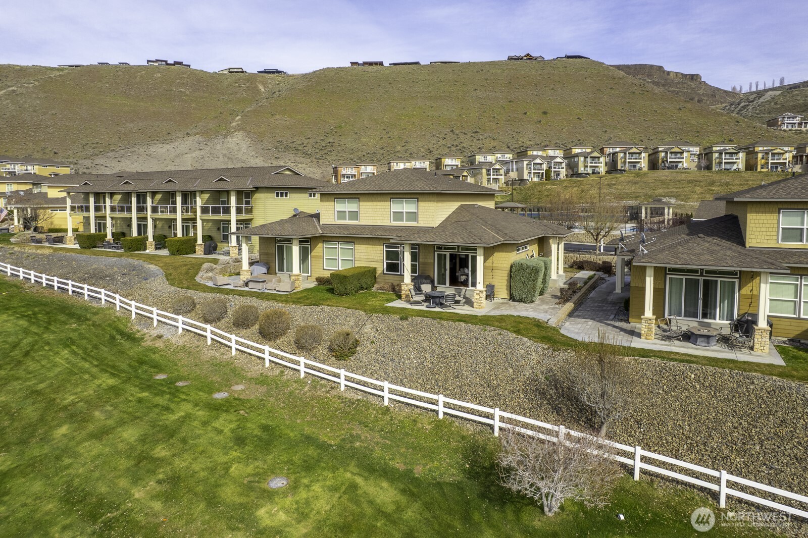 23466 Sunserra Loop NW, Quincy, WA 98848