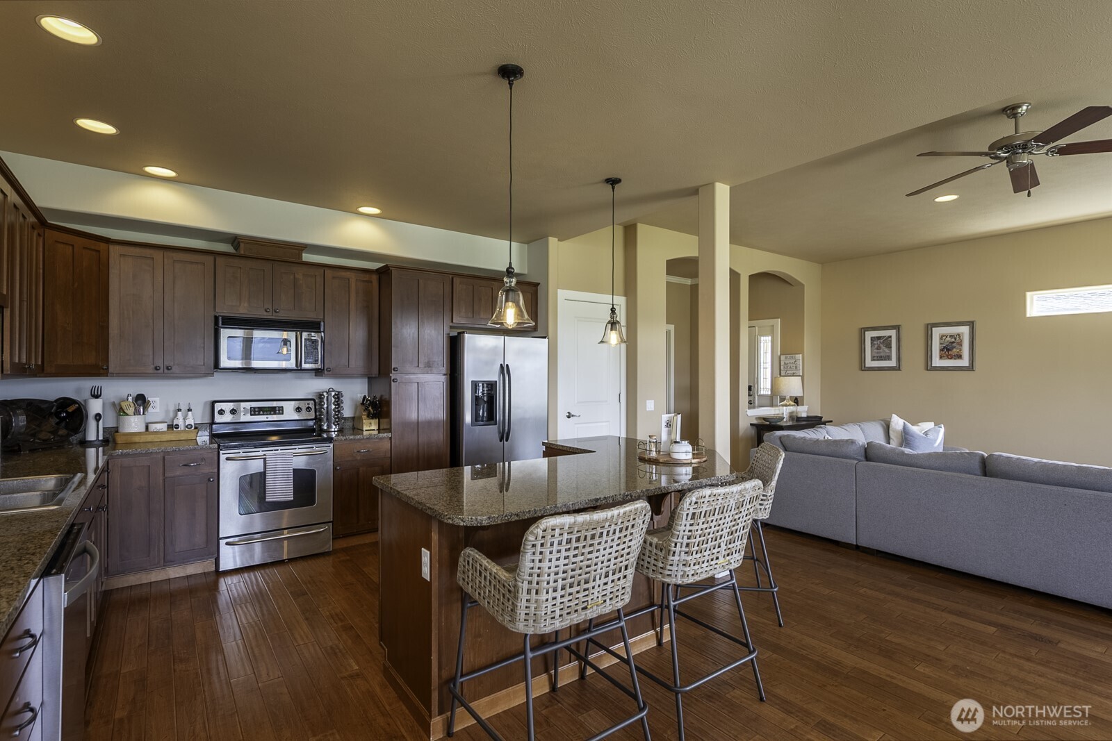 23466 Sunserra Loop NW, Quincy, WA 98848