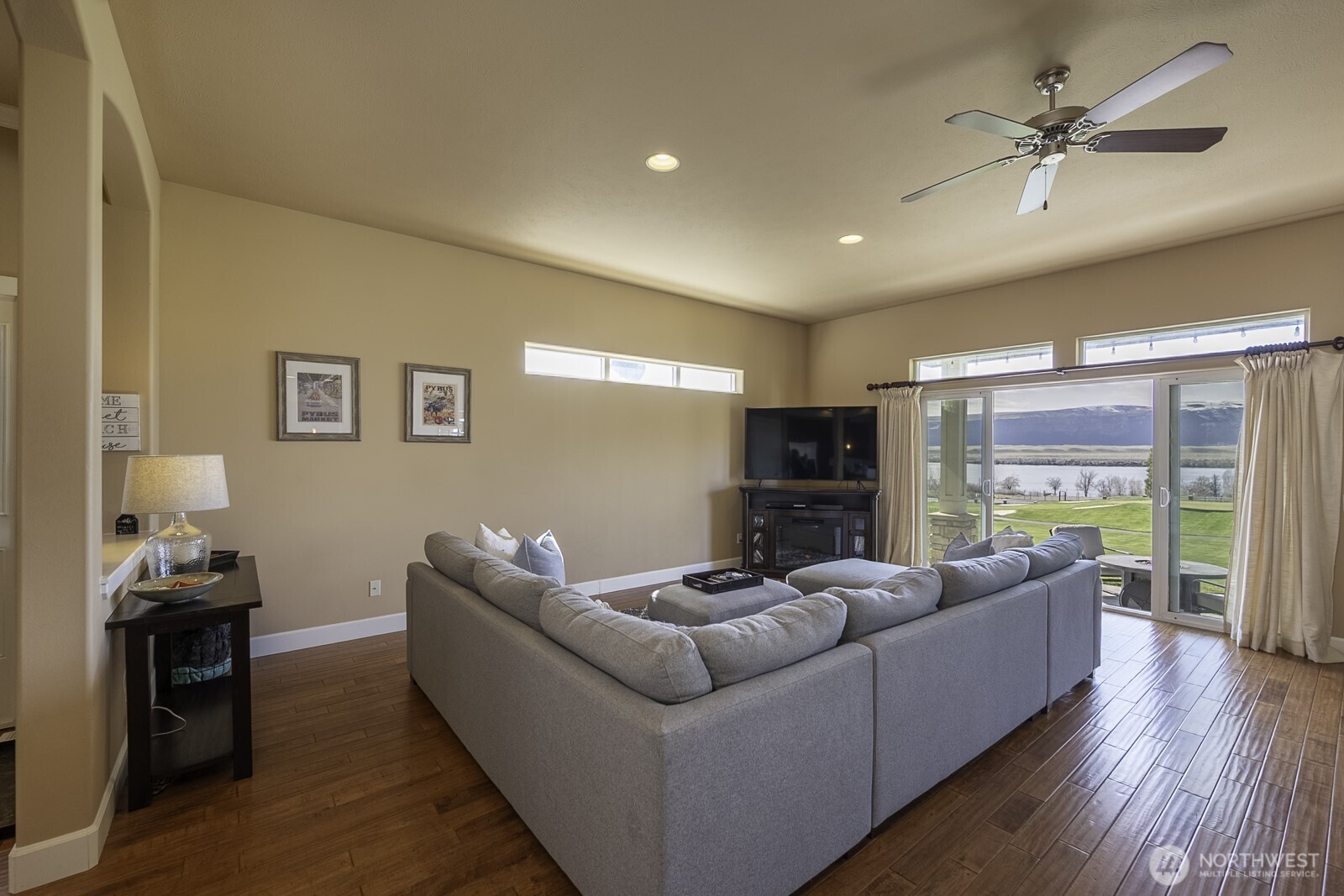 23466 Sunserra Loop NW, Quincy, WA 98848