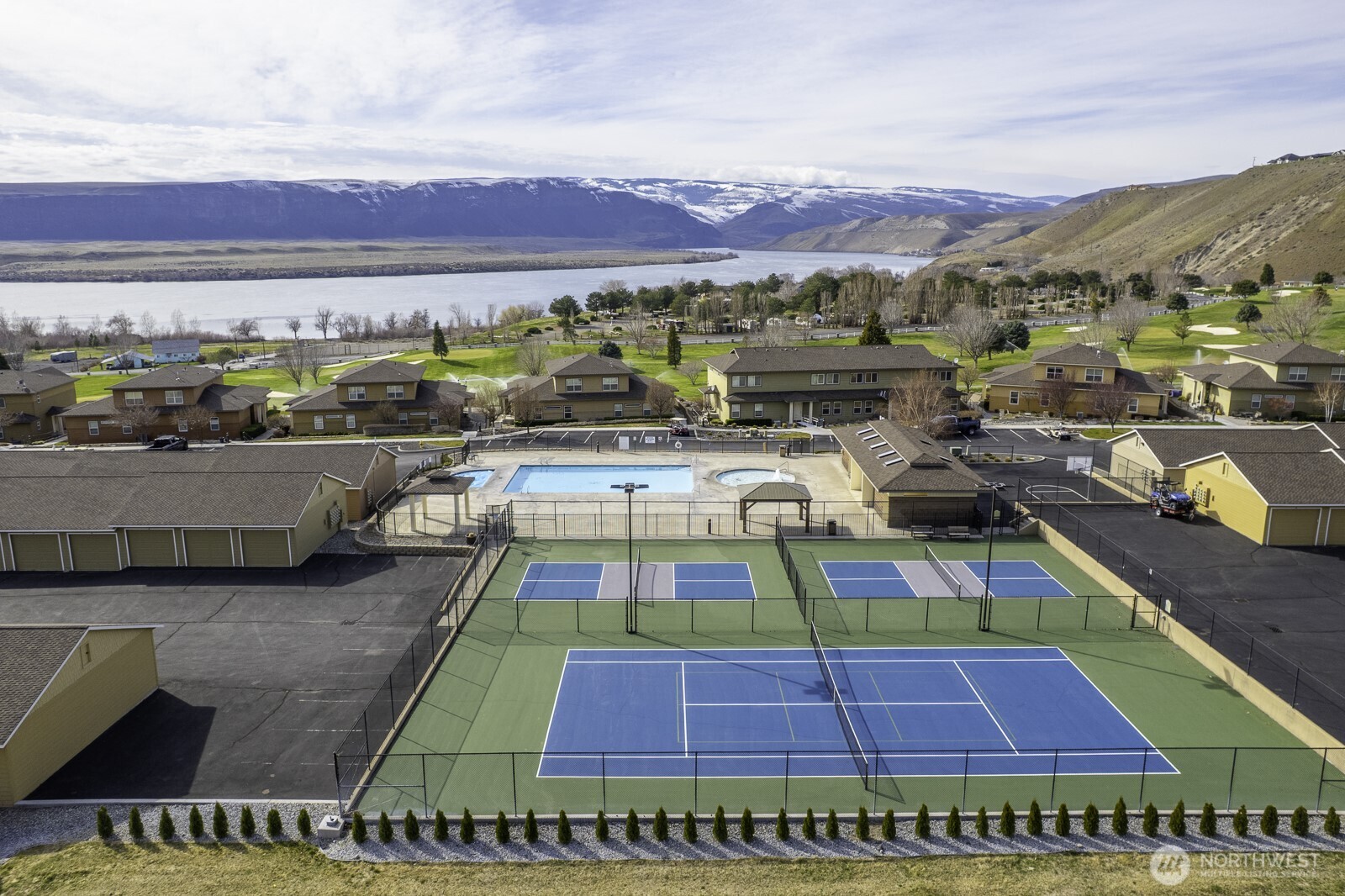 23466 Sunserra Loop NW, Quincy, WA 98848