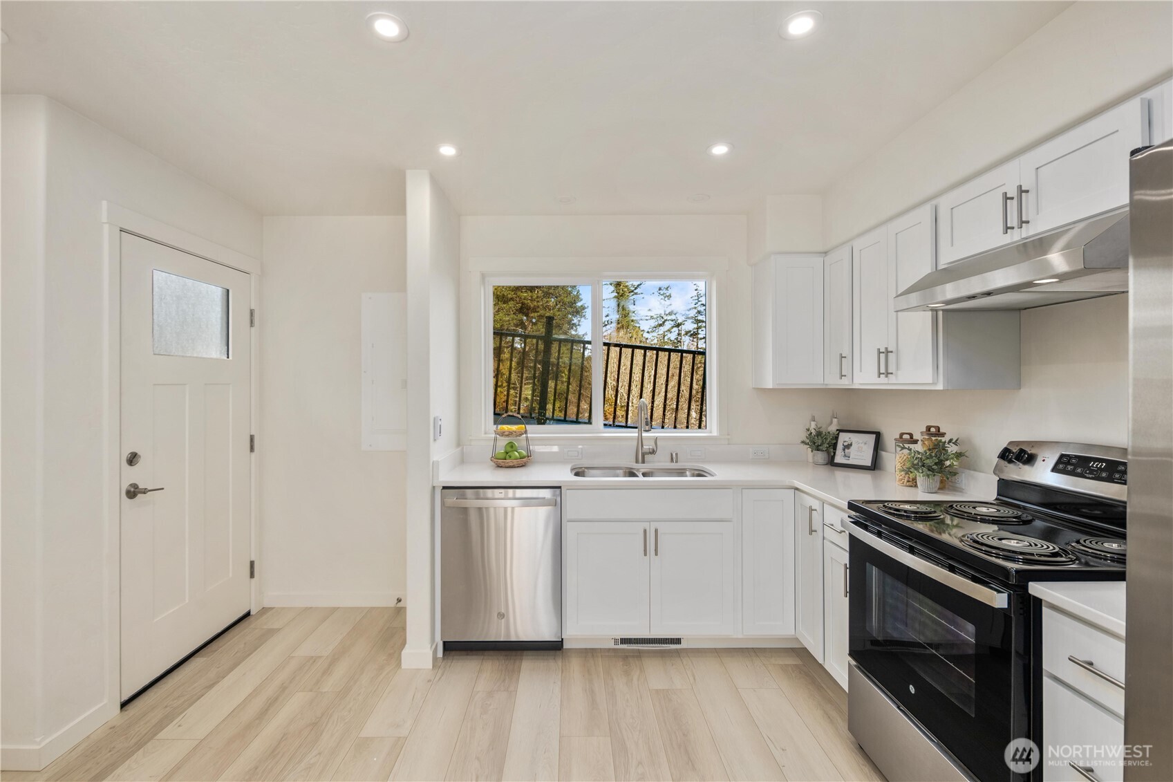 1032 1 Guard Street , Friday Harbor, WA 98250