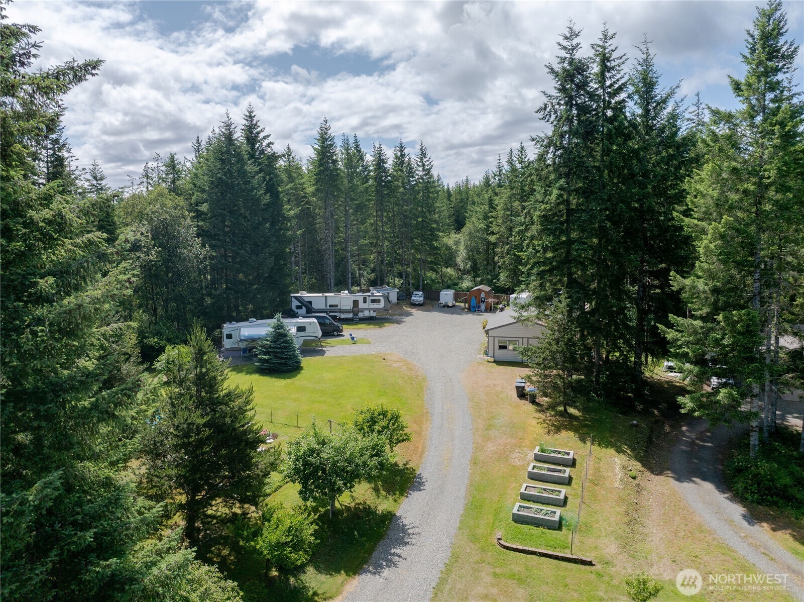 30 E Richardson Road , Belfair, WA 98528