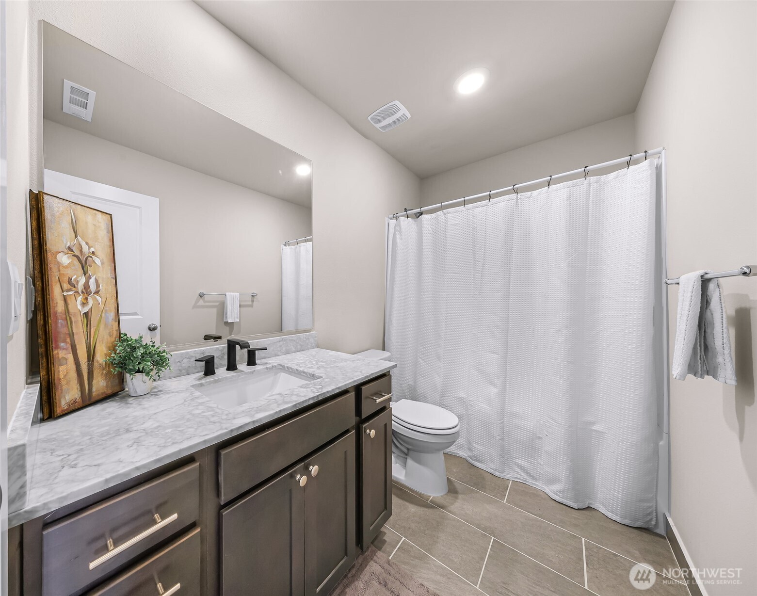 2920 Roundup Drive , Ellensburg, WA 98926-1403