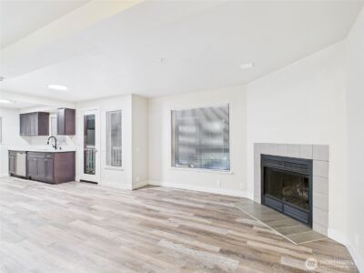 29645 18th Avenue S #A301, Federal Way, WA 98003