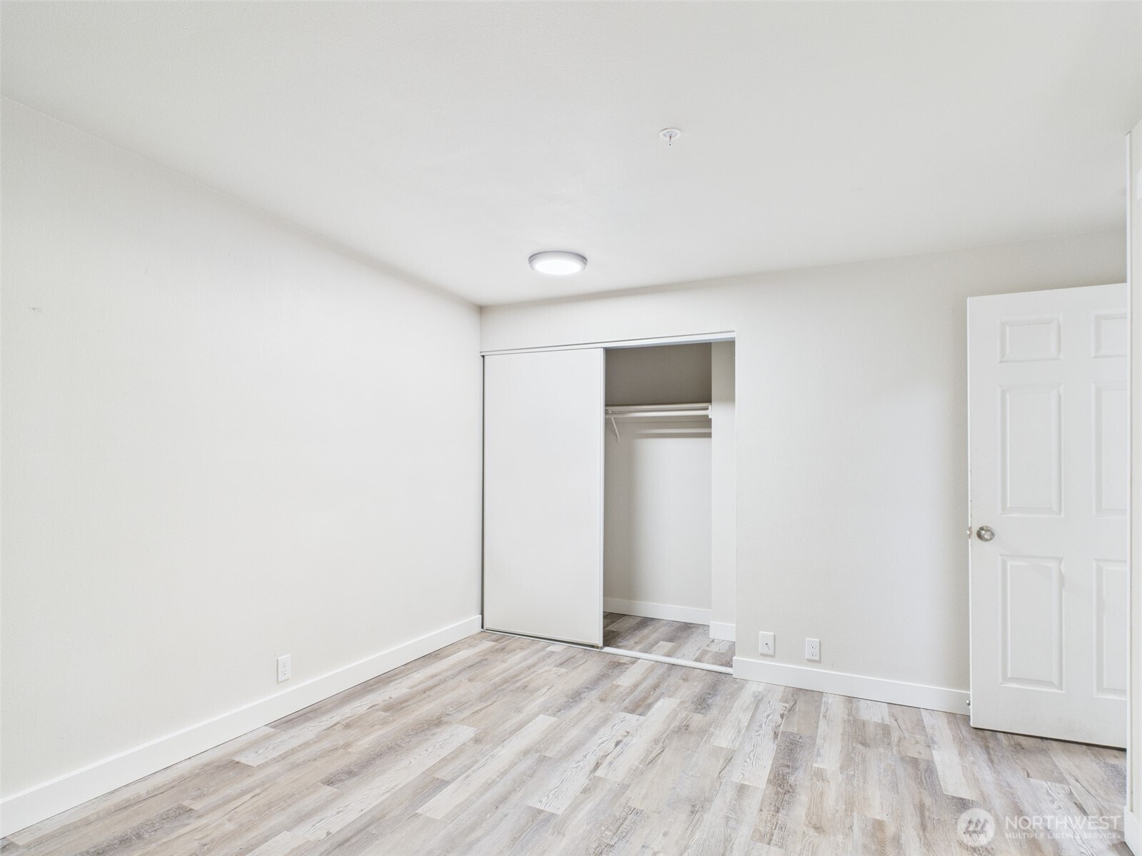 29645 18th Avenue S #A301, Federal Way, WA 98003