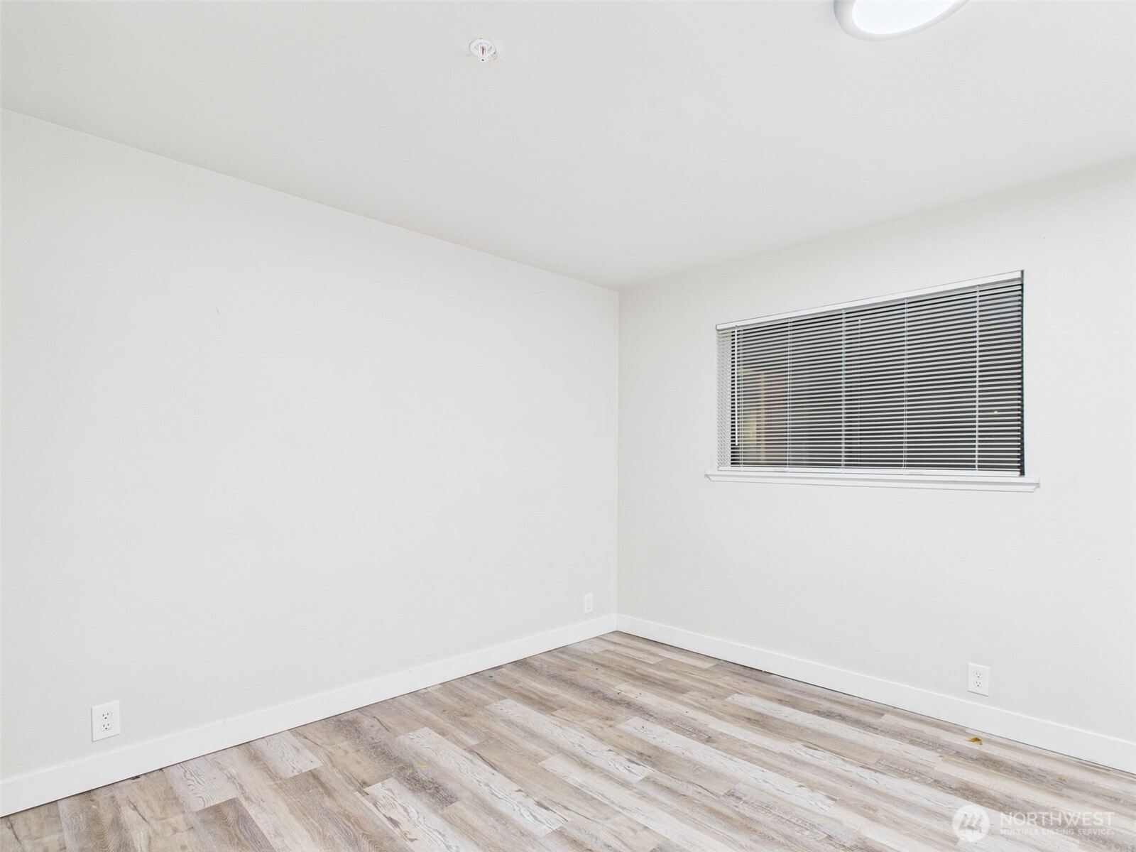 29645 18th Avenue S #A301, Federal Way, WA 98003