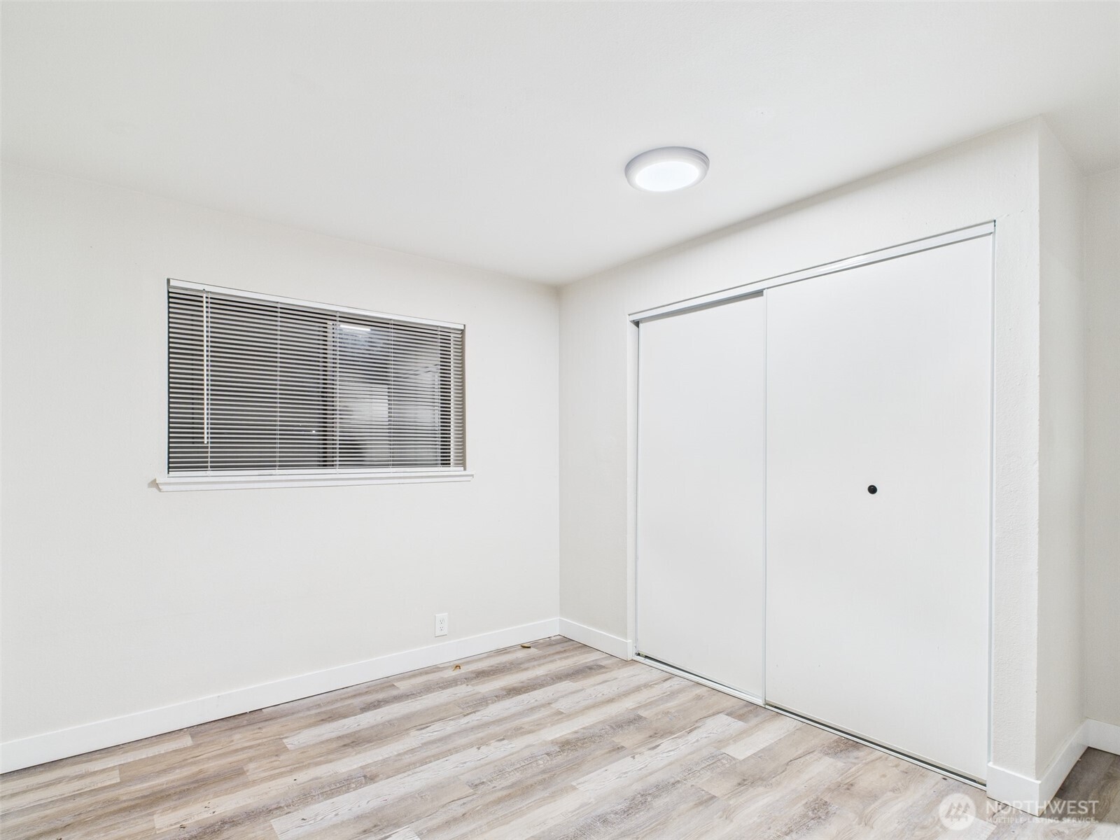 29645 18th Avenue S #A301, Federal Way, WA 98003