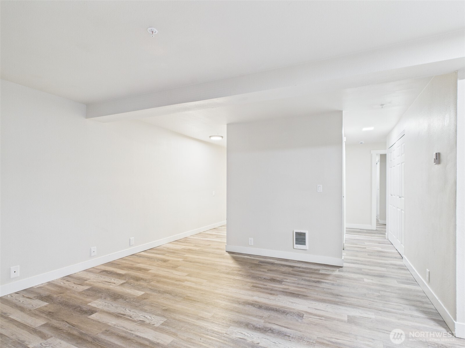 29645 18th Avenue S #A301, Federal Way, WA 98003