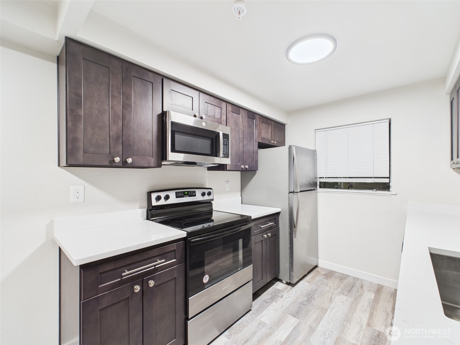 29645 18th Avenue S #A301, Federal Way, WA 98003