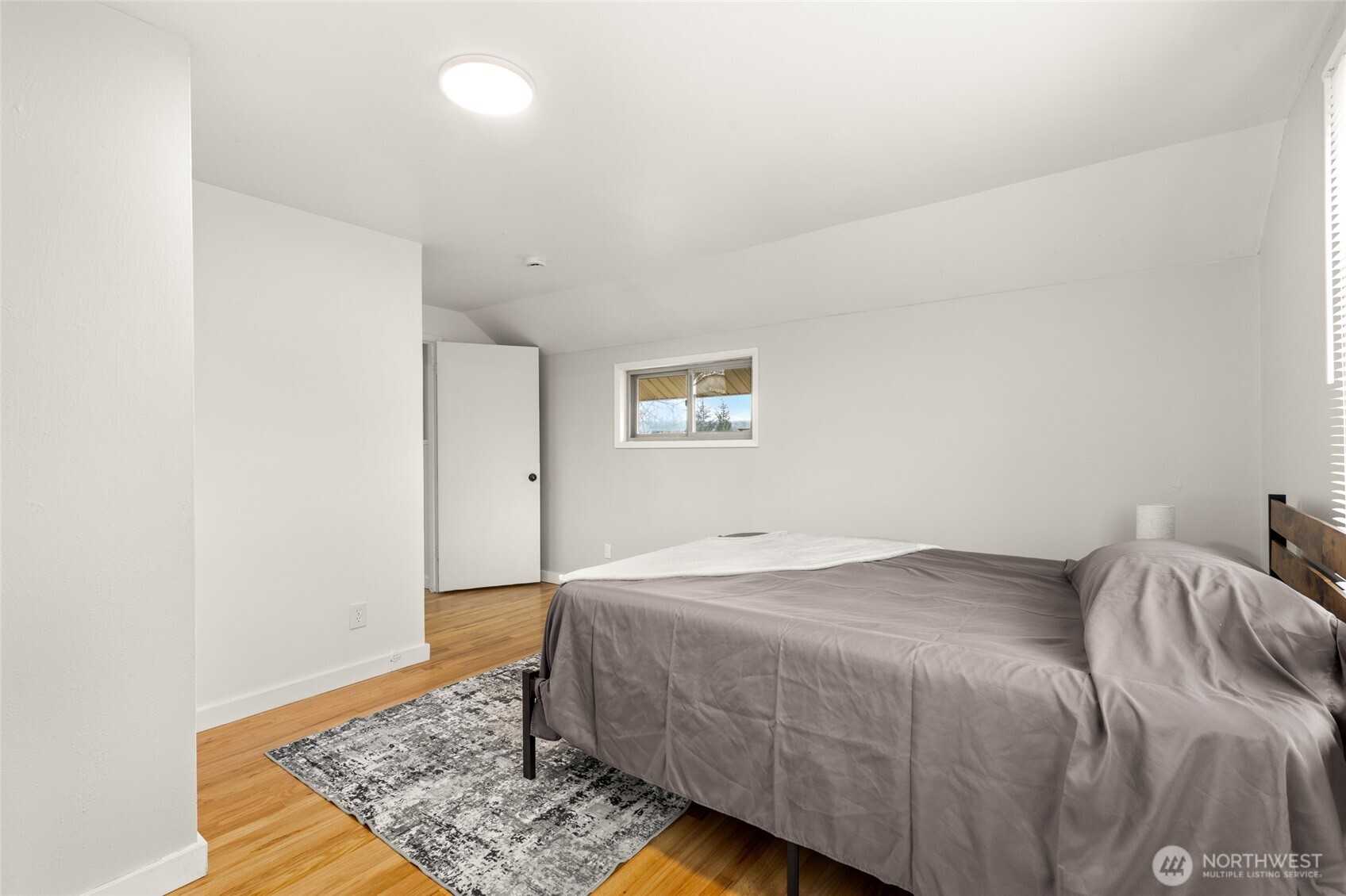 2010 13th Avenue NW, Puyallup, WA 98371