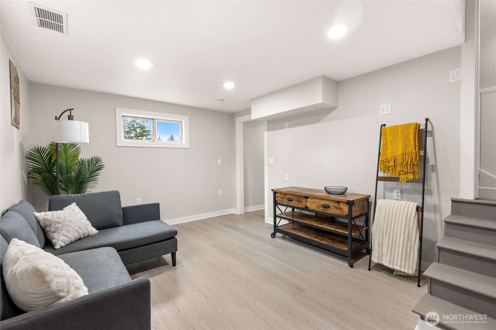 2010 13th Avenue NW, Puyallup, WA 98371