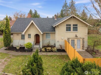 2010 13th Avenue NW, Puyallup, WA 98371 - Photo 2