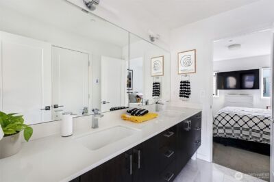 1117 34th Avenue #B, Seattle, WA 98122 - Photo 25