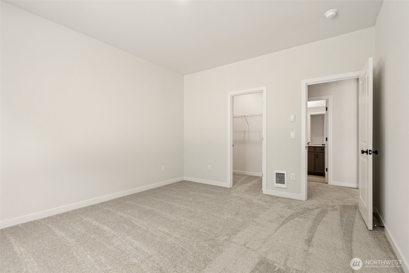 2049 NE Norseman Way , Poulsbo, WA 98370