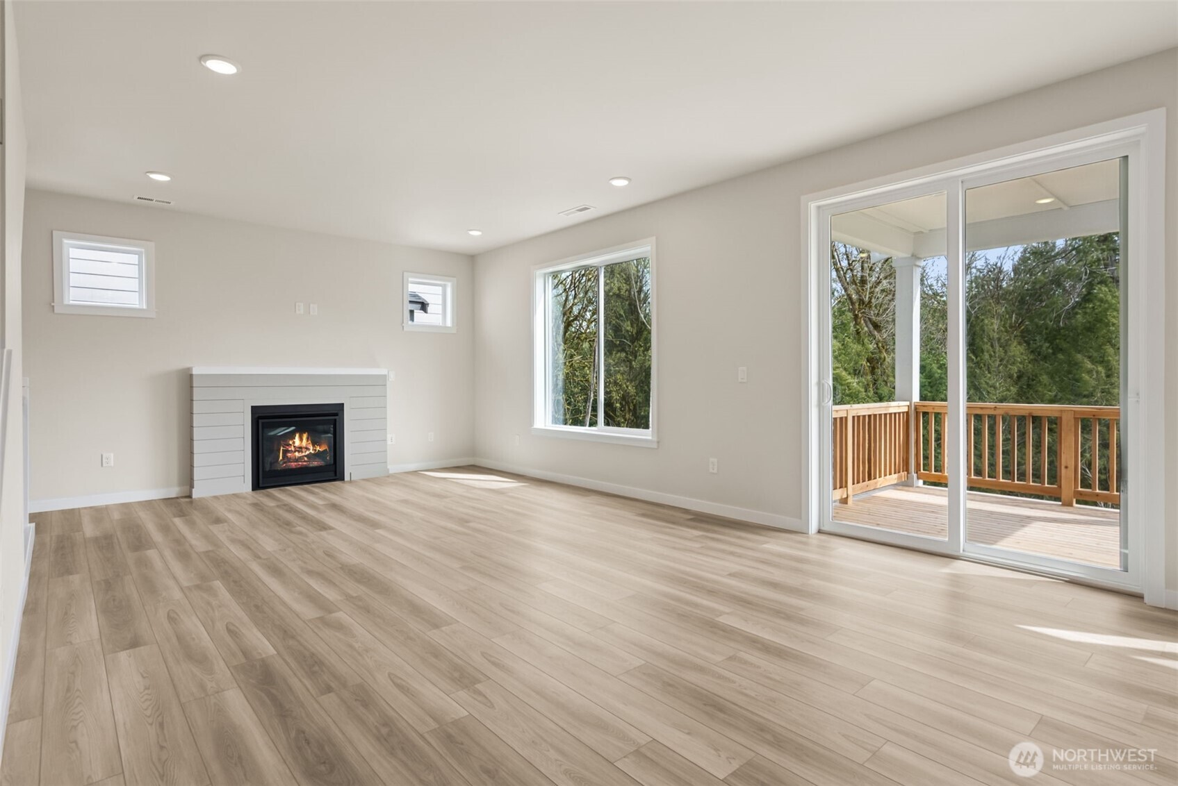 2037 NE Norseman Way , Poulsbo, WA 98370