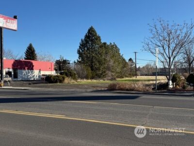 830 Basin Street SW, Ephrata, WA 98823 - Photo 2