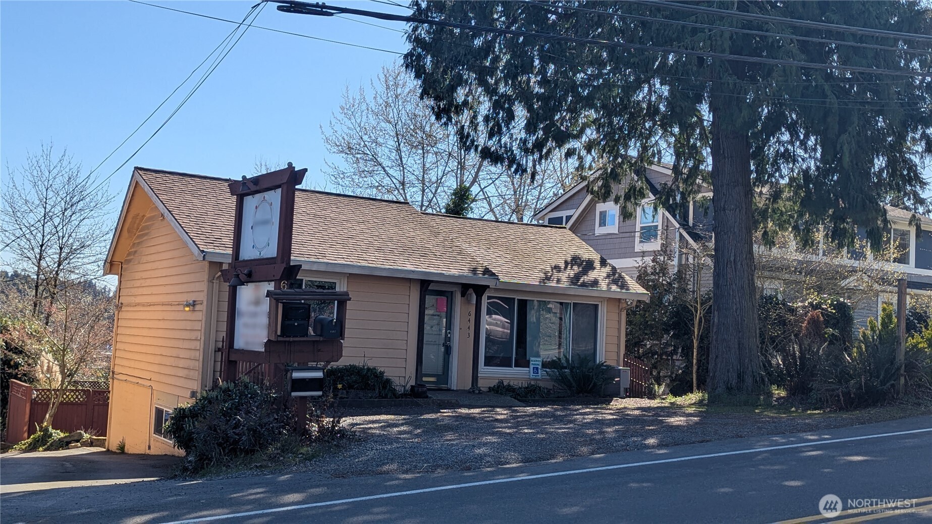 6443 NE 181st Street , Kenmore, WA 98028