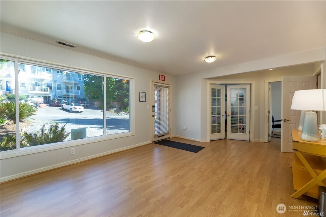 6443 NE 181st Street , Kenmore, WA 98028