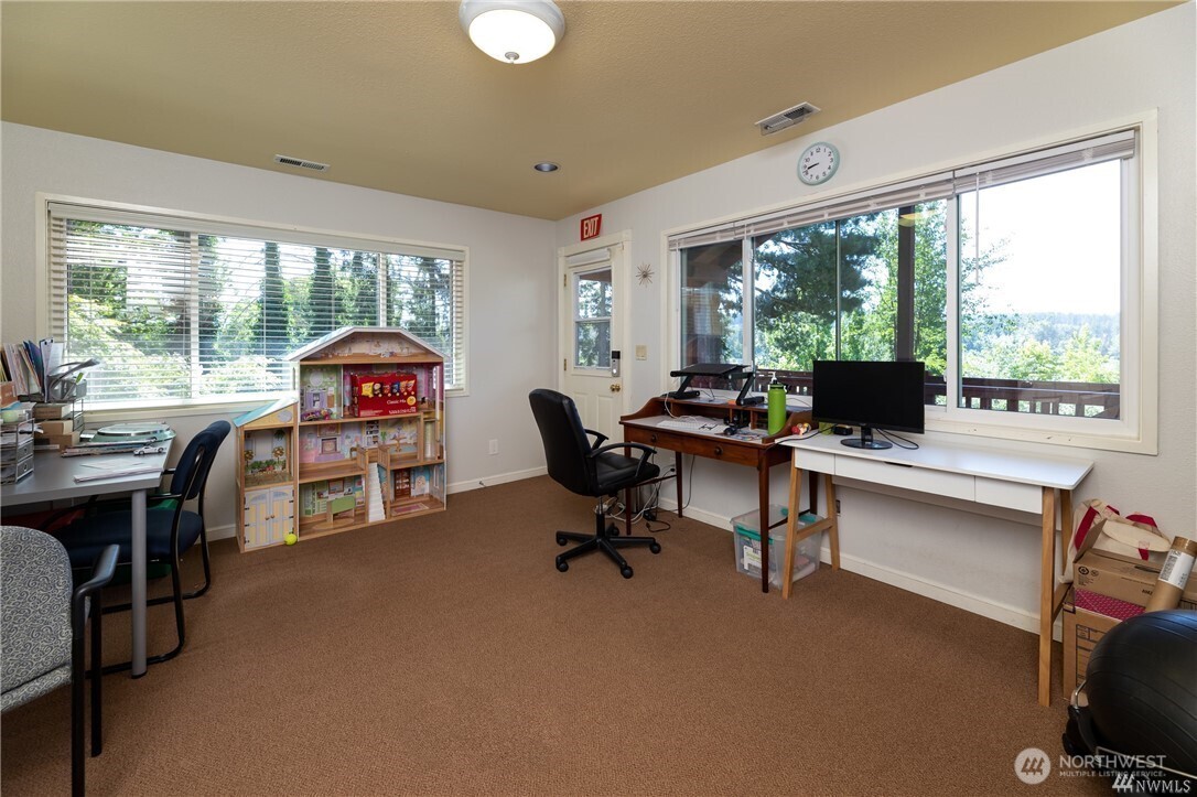 6443 NE 181st Street , Kenmore, WA 98028