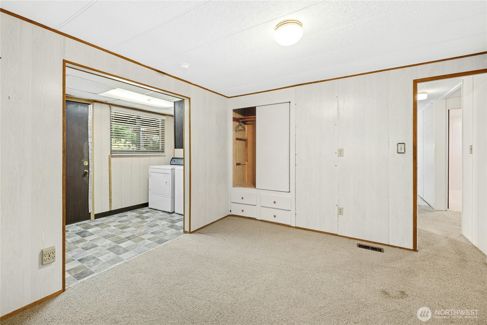 19301 Viking Avenue NW, Poulsbo, WA 98370