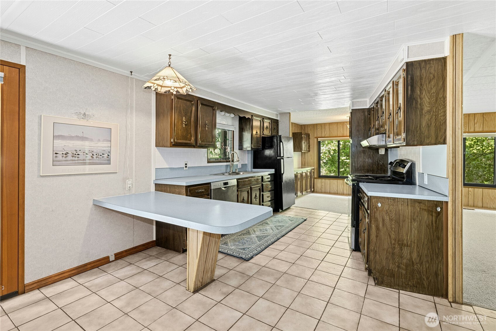 19301 Viking Avenue NW, Poulsbo, WA 98370