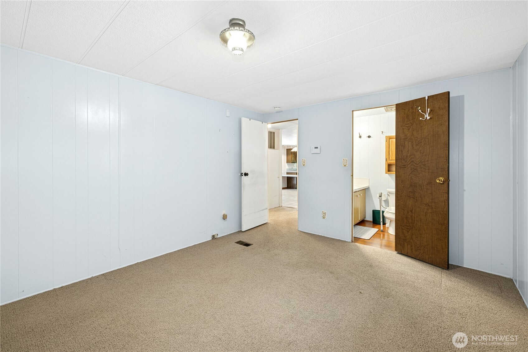 19301 Viking Avenue NW, Poulsbo, WA 98370