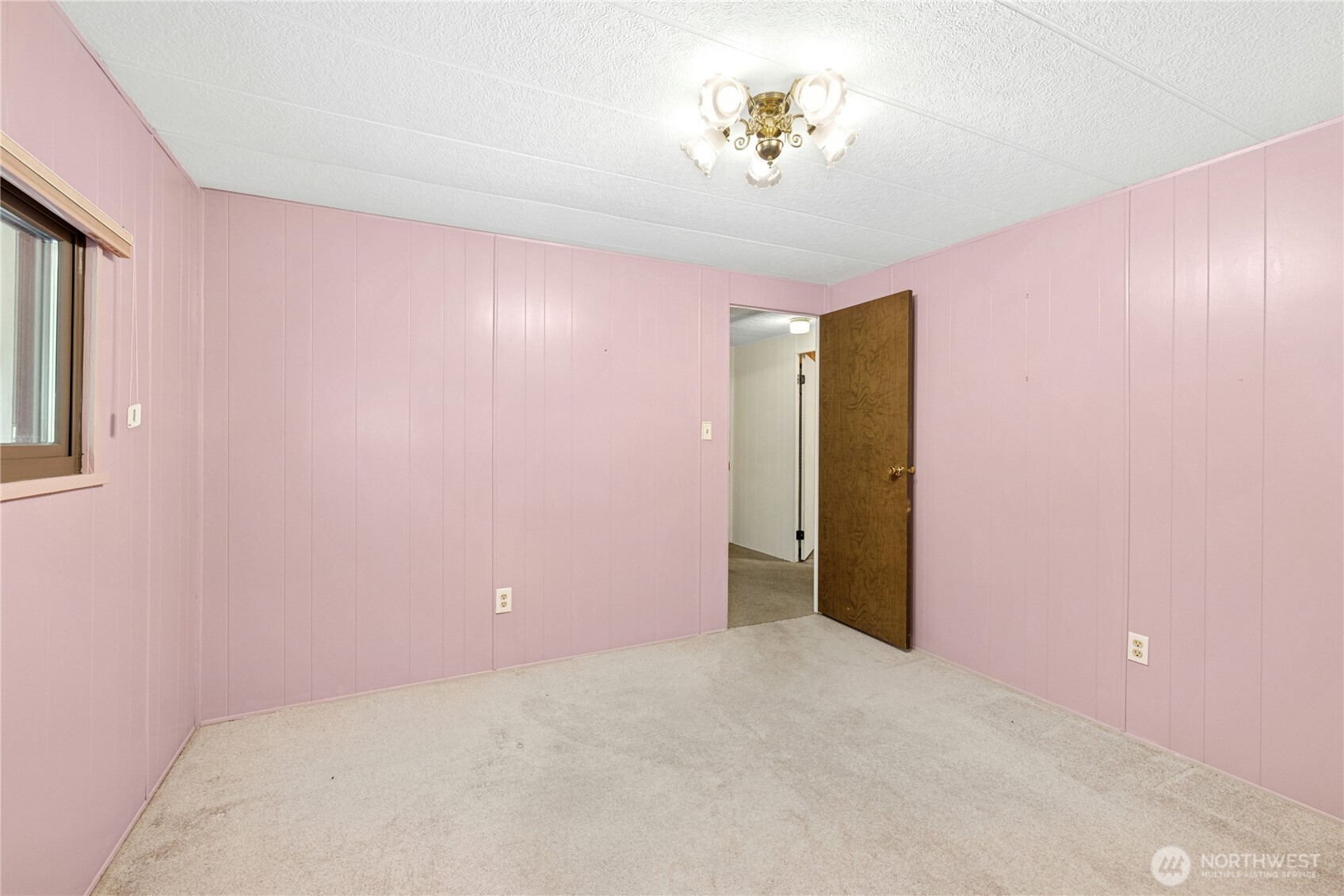 19301 Viking Avenue NW, Poulsbo, WA 98370