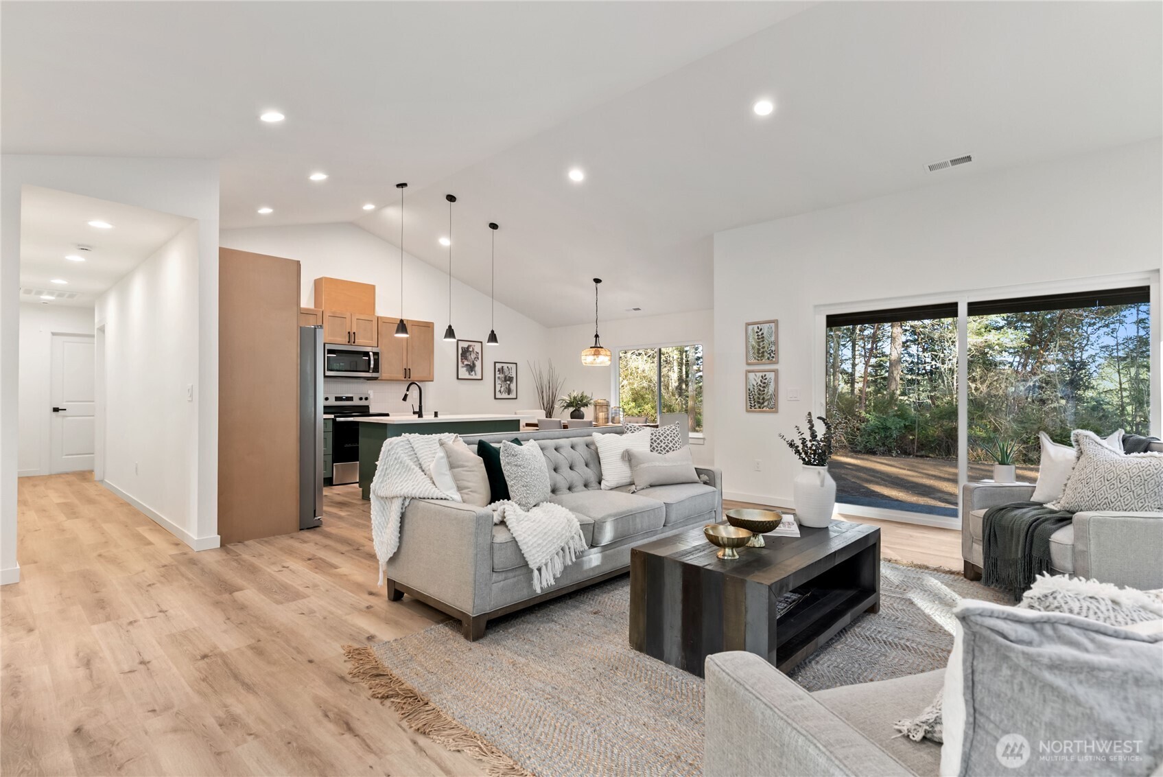 2219 202nd Avenue SW, Lakebay, WA 98349