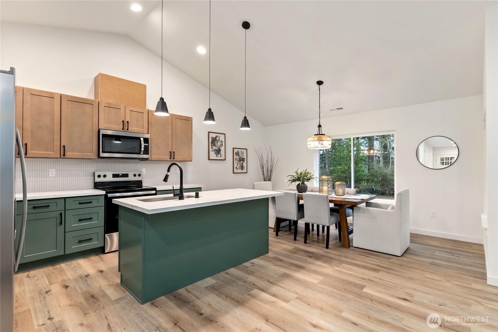 2219 202nd Avenue SW, Lakebay, WA 98349