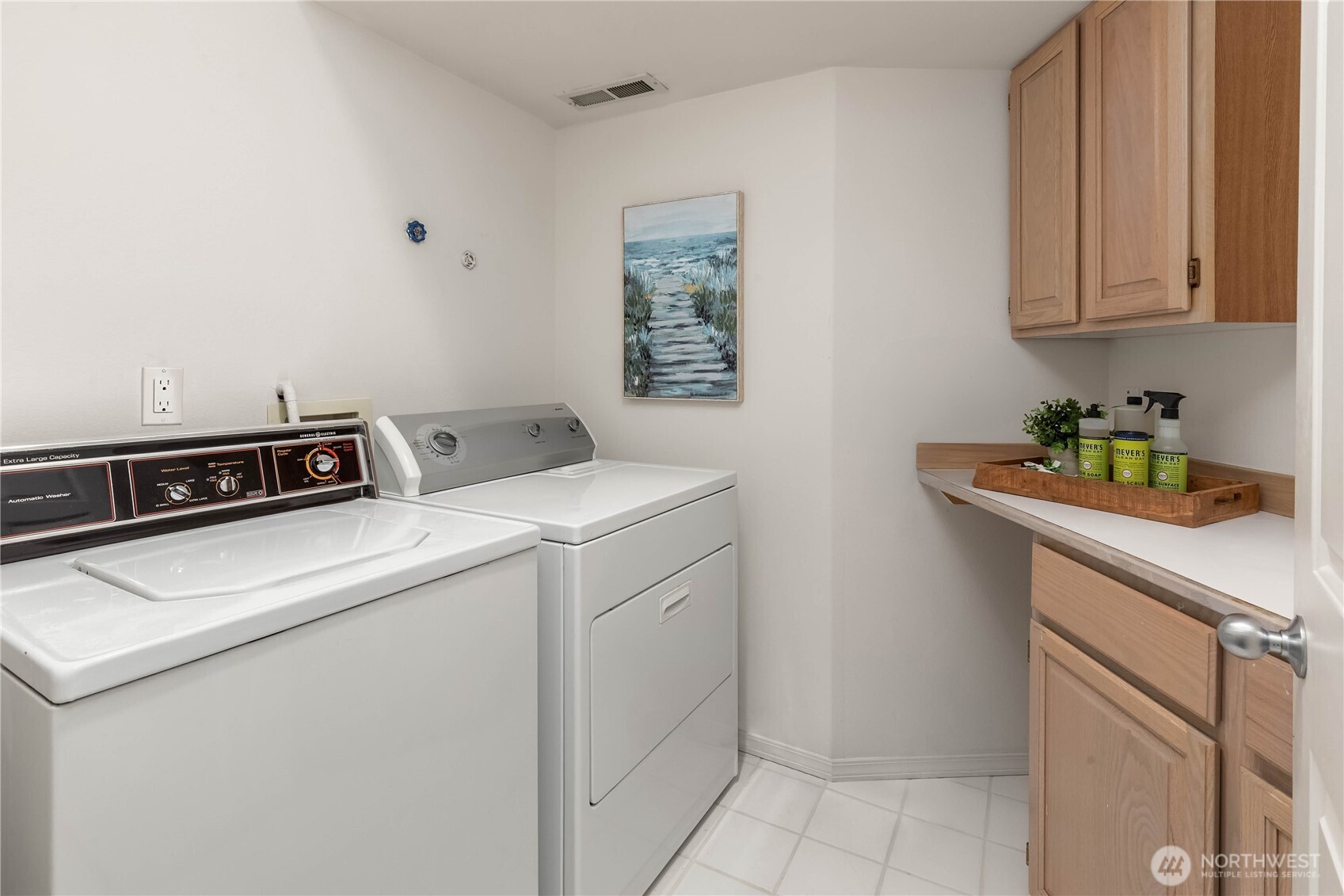 10142 NE 63rd Street , Kirkland, WA 98033