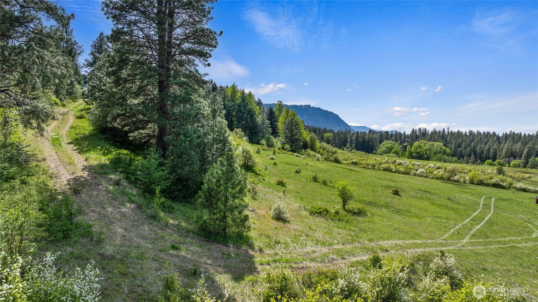 66 x5 Upper Peoh Point Road , Cle Elum, WA 98922