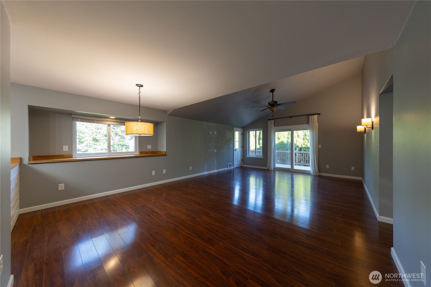 523 Kloshe Way , La Conner, WA 98257