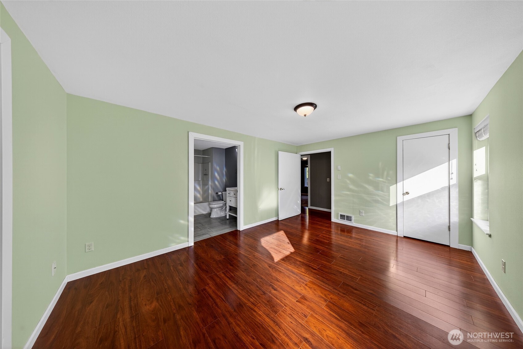 523 Kloshe Way , La Conner, WA 98257