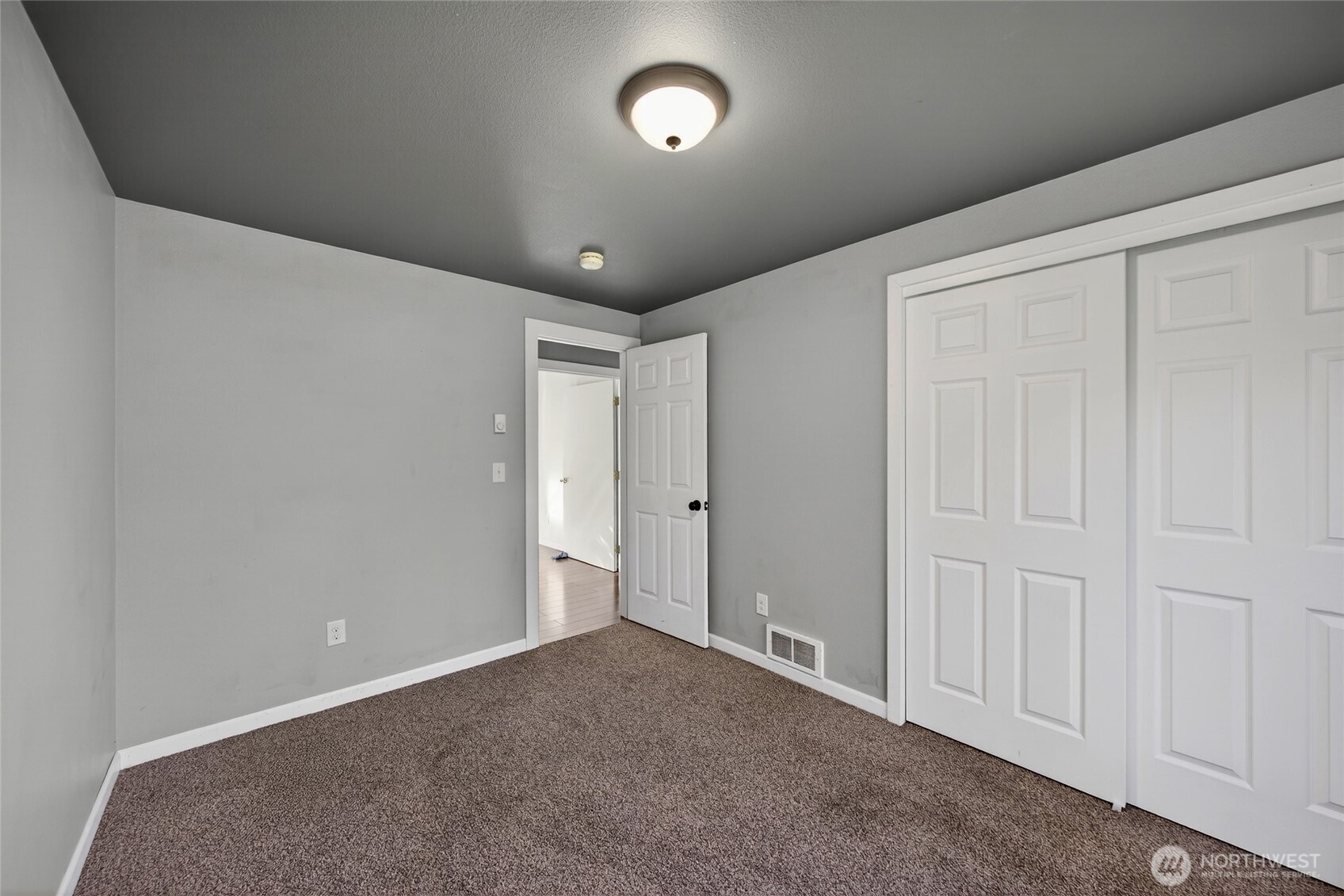 523 Kloshe Way , La Conner, WA 98257