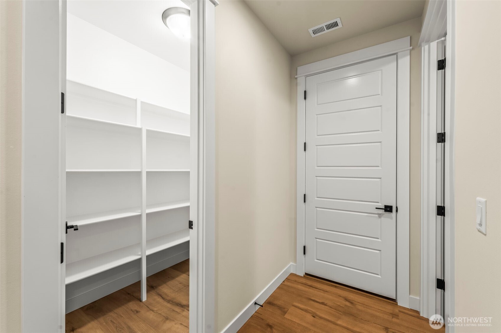 14821 210th Avenue E #1504, Bonney Lake, WA 98391