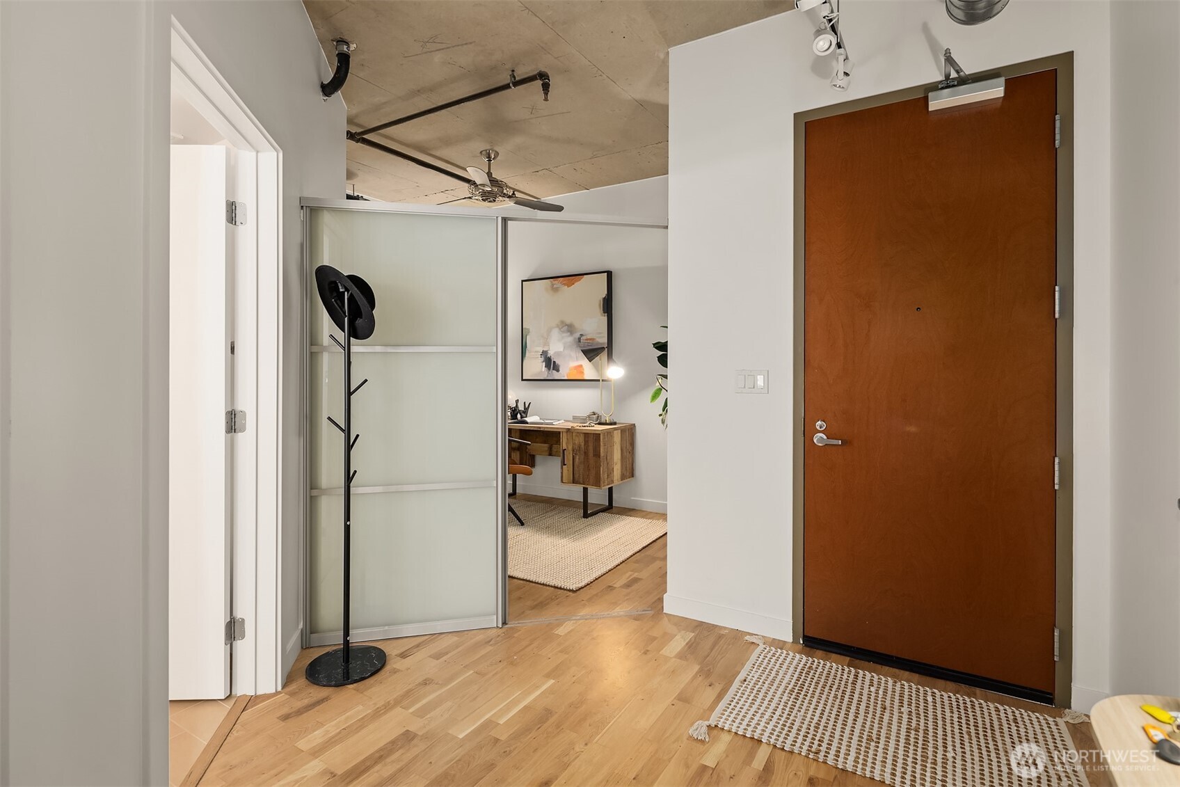 2720 3rd Avenue #416, Seattle, WA 98121