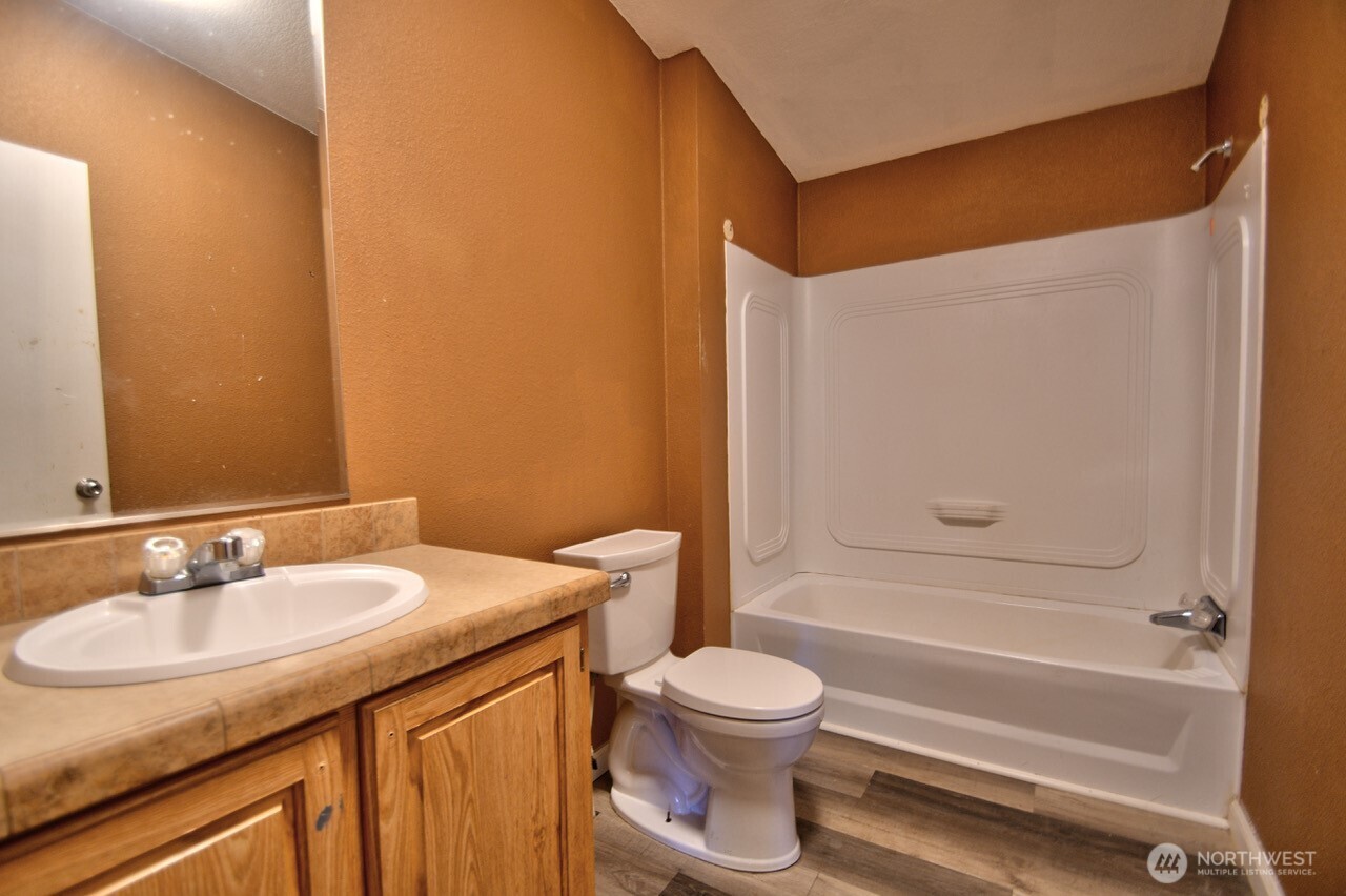 4213 State Route 6 , Chehalis, WA 98532