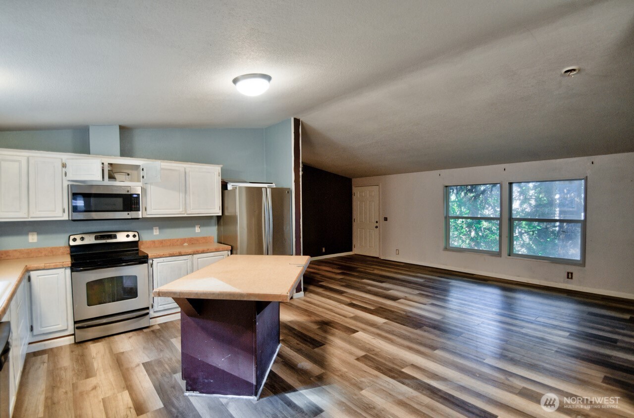 4213 State Route 6 , Chehalis, WA 98532