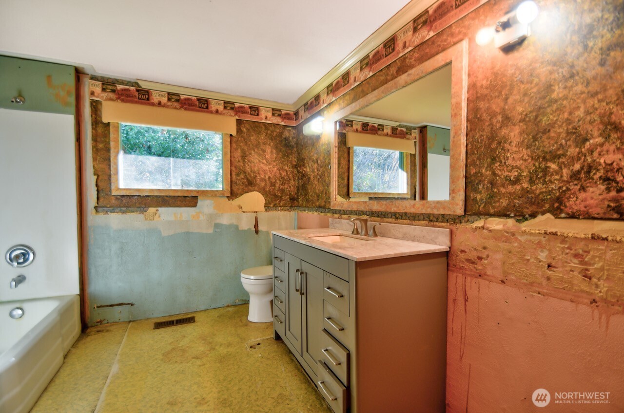 4213 State Route 6 , Chehalis, WA 98532