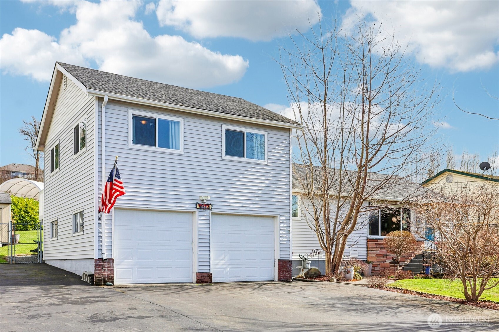 4913 W Sunnyside Boulevard , Marysville, WA 98270