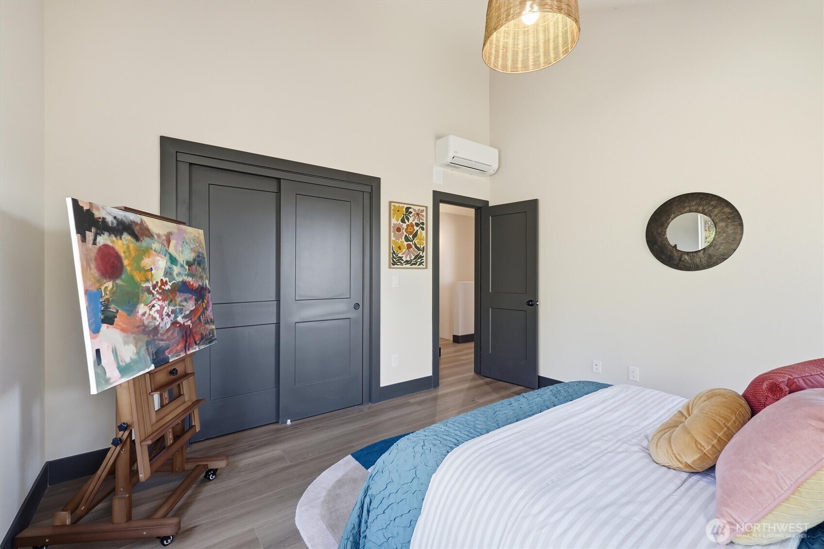 4584 22nd Avenue SW #A, Seattle, WA 98106