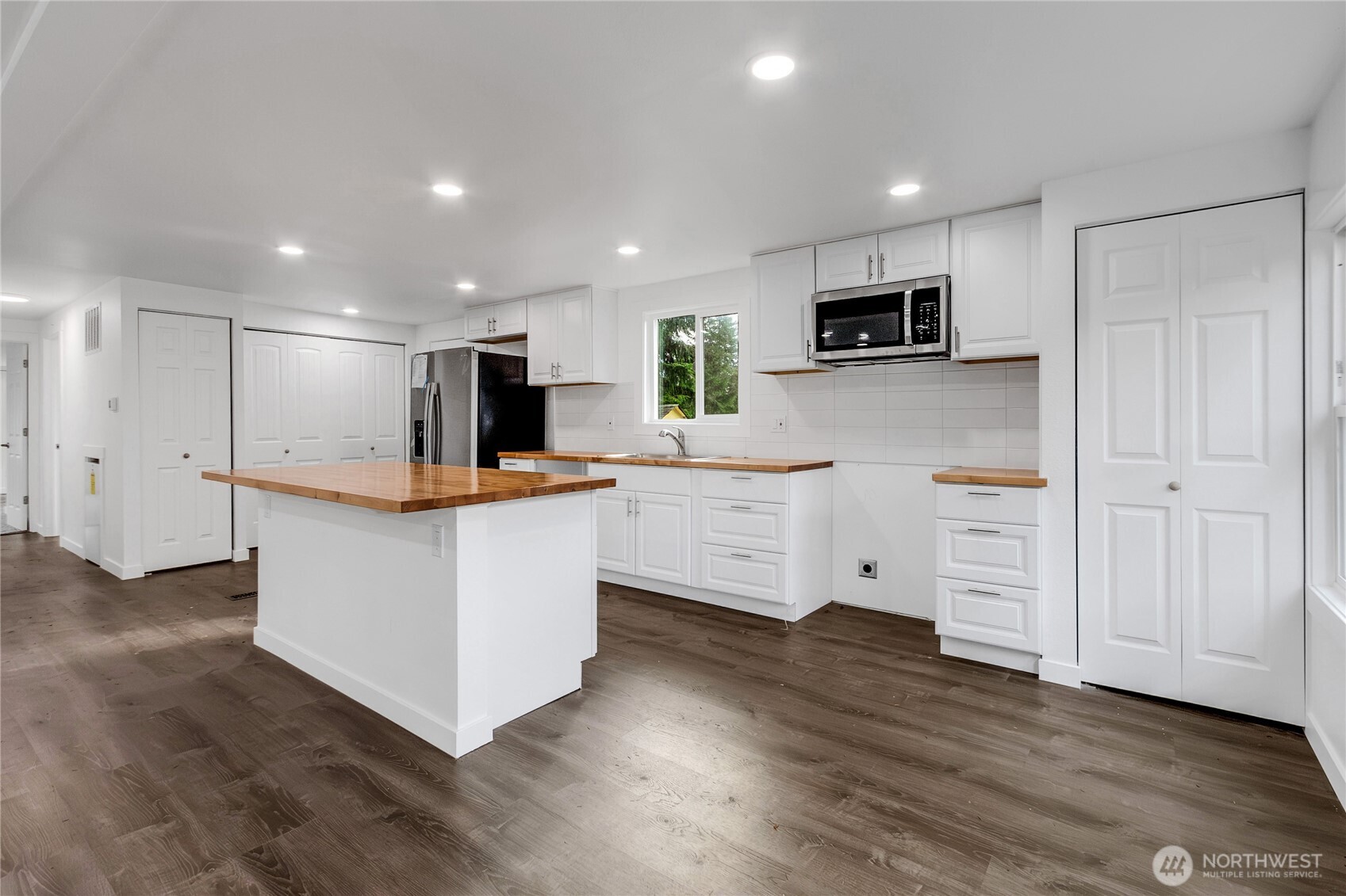 60 E Balbriggan Road , Shelton, WA 98584