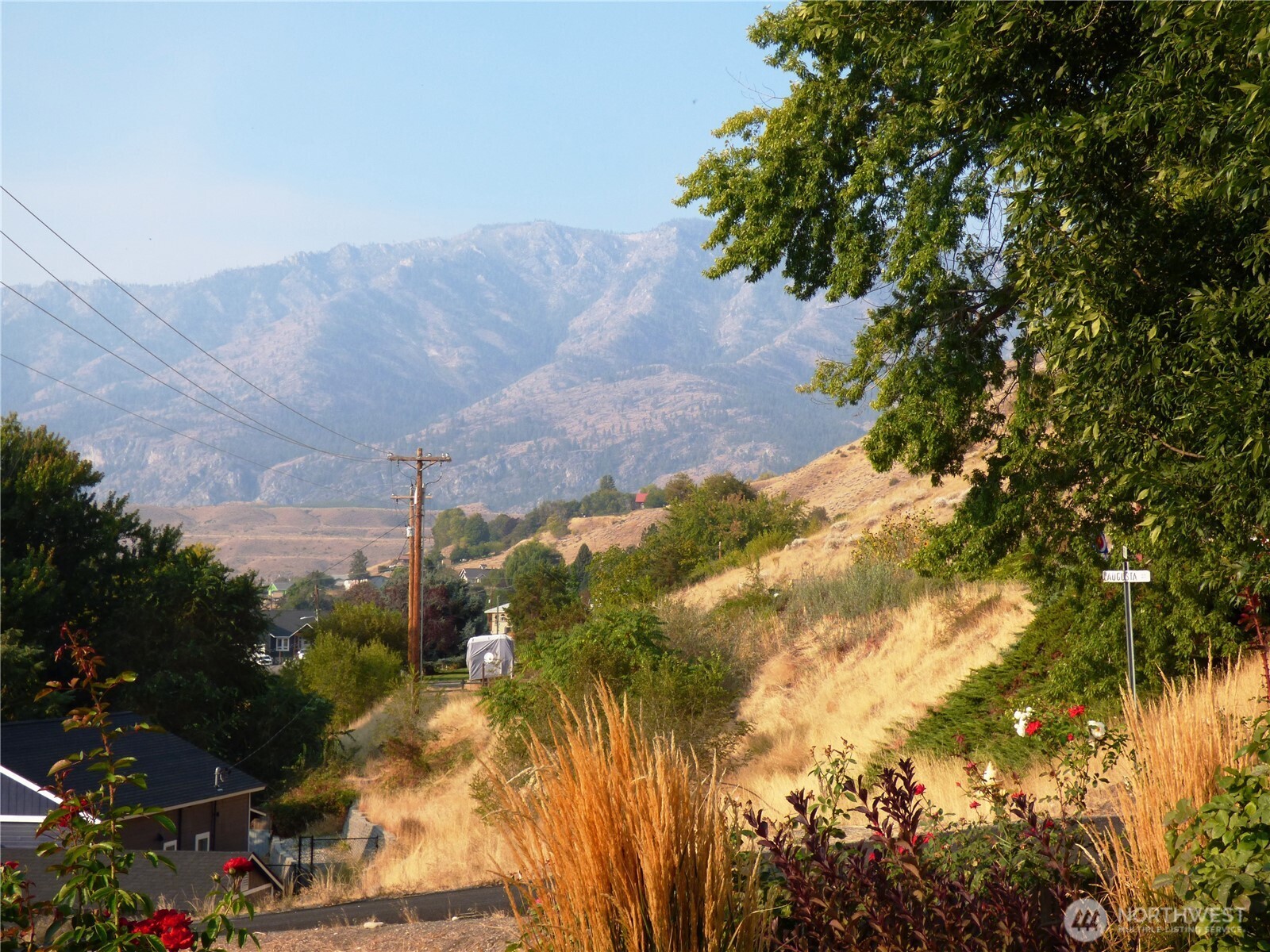 304 Pearl Street , Pateros, WA 98846