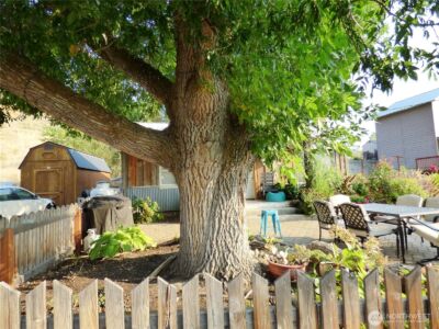 304 Pearl Street , Pateros, WA 98846 - Photo 4