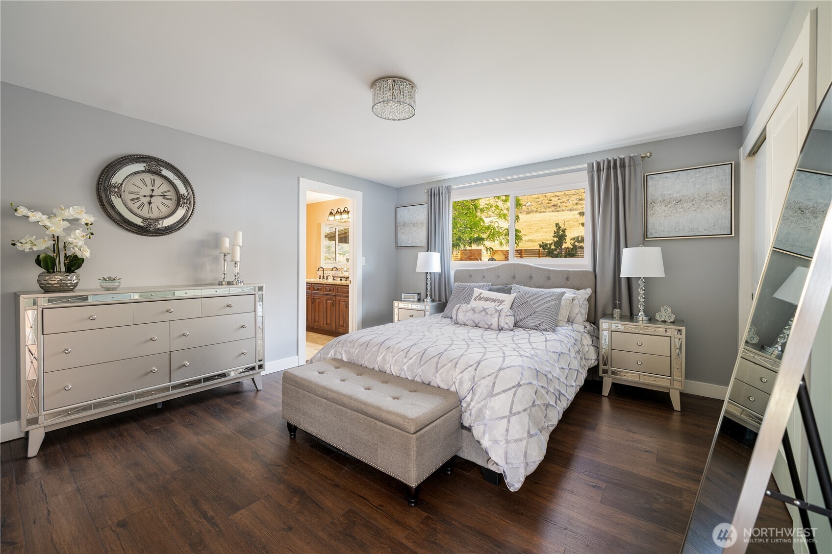 621 Mountain View Dr , Chelan, WA 98816