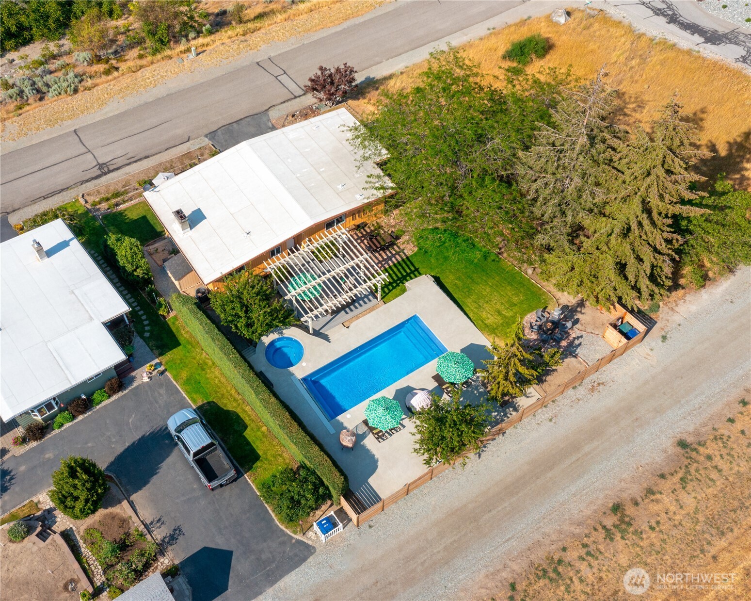 621 Mountain View Dr , Chelan, WA 98816