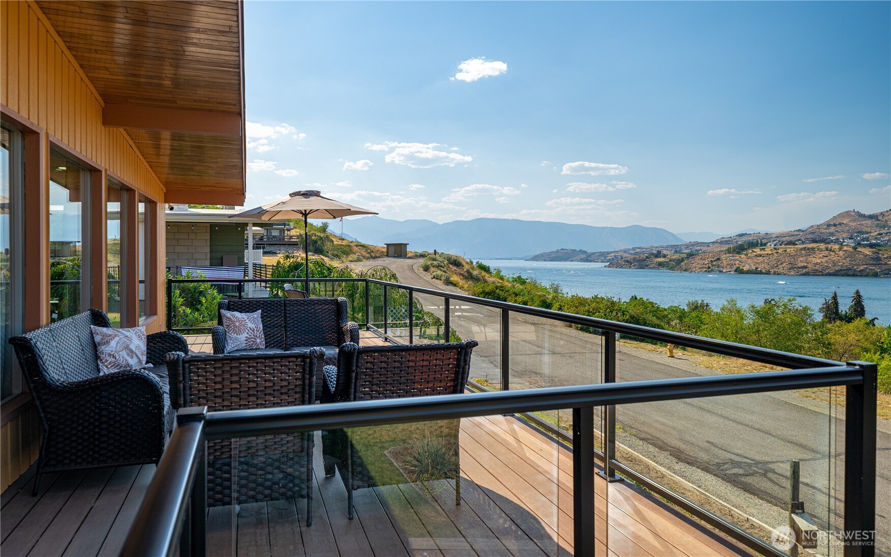 621 Mountain View Dr , Chelan, WA 98816