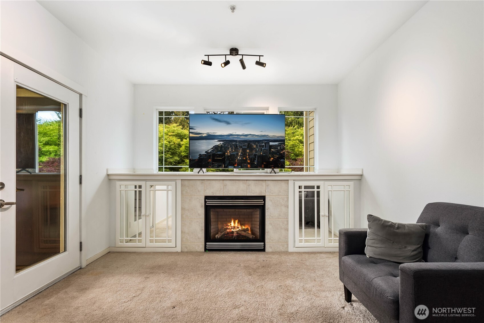 107 164th Street SE #2-301, Bothell, WA 98012