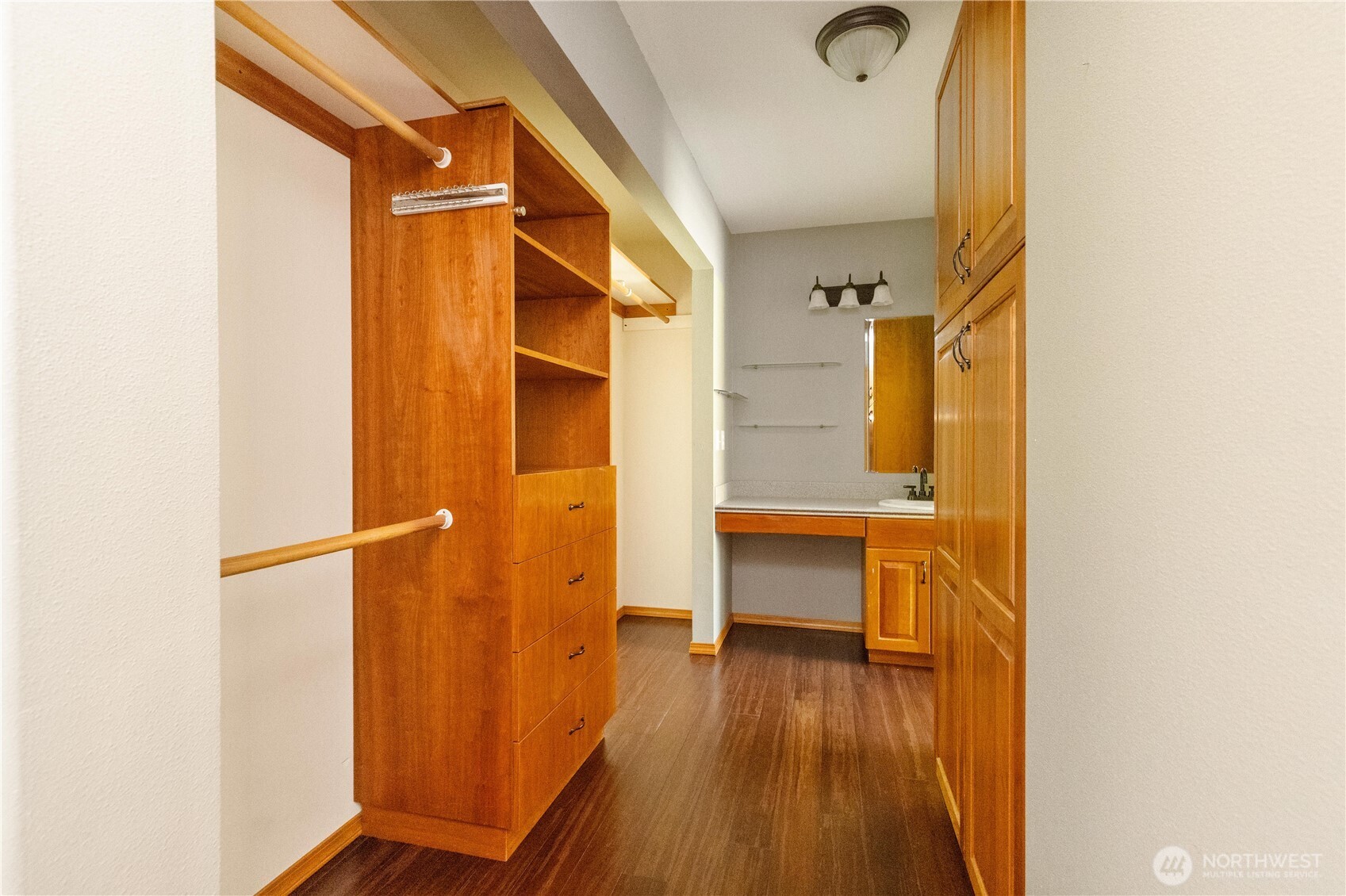 1583 Mark Street , Oak Harbor, WA 98277