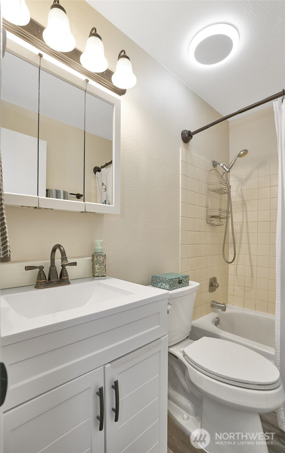 10822 SE 260th Street #2 B1, Kent, WA 98030